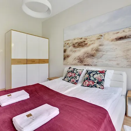 Apartment Golden Bay - Nowe Orlowo *